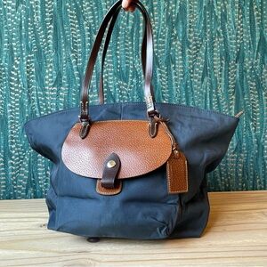 Vintage Dooney & Bourke Leather and Canvas Large Tote in navy